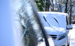 Schnee führte in Teilen von OWL zu Unfällen und umgestürzten Bäumen. Der Samstag war aber weitgehend ruhig und sonnig (Symbolfoto). - picture alliance/dpa Schnee führte in Teilen von OWL zu Unfällen und umgestürzten Bäumen. Der Samstag war aber weitgehend ruhig und sonnig (Symbolfoto). - picture alliance/dpa