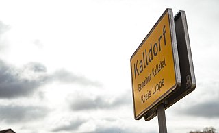Der Himmel verdunkelt sich über Kalldorf - Freitag Mediengruppe Der Himmel verdunkelt sich über Kalldorf - Freitag Mediengruppe