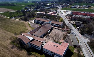 Die Gesamtschule Rödinghausen wird immer in den Schulferien saniert. Foto: Gerald Dunkel - Gerald Dunkel Die Gesamtschule Rödinghausen wird immer in den Schulferien saniert. Foto: Gerald Dunkel - Gerald Dunkel