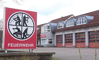Das große Feuerwehrgerätehaus in Bad Driburg soll 2024 umgebaut und modernisiert werden. - burkhard battran Das große Feuerwehrgerätehaus in Bad Driburg soll 2024 umgebaut und modernisiert werden. - burkhard battran