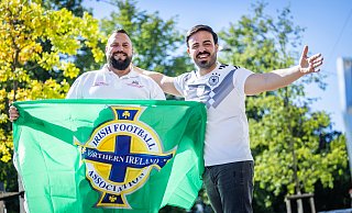 Johnathon Palmer (l.) und Ferhat Kali freuen sich darauf, die Altstädter Gastronomieszene schon bald mit einem Irish Pub zu bereichern. Foto: Sahra Jonek - Sarah Jonek Johnathon Palmer (l.) und Ferhat Kali freuen sich darauf, die Altstädter Gastronomieszene schon bald mit einem Irish Pub zu bereichern. Foto: Sahra Jonek - Sarah Jonek