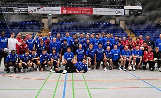 Die Fußballer von Arminia Bielefeld und die Handballer vom TBV Lemgo Lippe absolvierten eine gemeinsam Trainingseinheit. - Jörg Hagemann Die Fußballer von Arminia Bielefeld und die Handballer vom TBV Lemgo Lippe absolvierten eine gemeinsam Trainingseinheit. - Jörg Hagemann