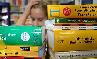 Bezieher von Sozialhilfe können für ihre Kinder über die Schule Nachhilfe beantragen. - Neue Westfaelische Zeitung Bezieher von Sozialhilfe können für ihre Kinder über die Schule Nachhilfe beantragen. - Neue Westfaelische Zeitung