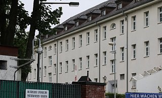 Die Mannschaftsgebäude der ehemaligen Dempsey-Kaserne sollen zu Wohnzwecken erhalten bleiben. Jetzt sollen hier ukrainische Flüchtlinge untergebracht werden. - David Knapp Die Mannschaftsgebäude der ehemaligen Dempsey-Kaserne sollen zu Wohnzwecken erhalten bleiben. Jetzt sollen hier ukrainische Flüchtlinge untergebracht werden. - David Knapp