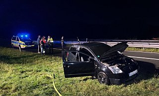 Der Kleinwagen mit polnischem Kennzeichen hatte im Bereich des Kofferraums Feuer gefangen. - Thorsten Heß Der Kleinwagen mit polnischem Kennzeichen hatte im Bereich des Kofferraums Feuer gefangen. - Thorsten Heß