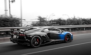 Hinter so einem Lamborghini Aventador raste die Polizei hinterher. - Symbolfoto: pixabay / Creative Commons Hinter so einem Lamborghini Aventador raste die Polizei hinterher. - Symbolfoto: pixabay / Creative Commons