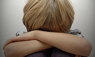 Innerhalb eines Jahres ist die Anzahl der Meldungen von Kindeswohlgefährdungen in Löhne um 26 Prozent gestiegen. Das Jugendamt spricht von einer brenzligen Situation. - Verwendung weltweit Keine Weitergabe an Wiederverkäufer. ! Innerhalb eines Jahres ist die Anzahl der Meldungen von Kindeswohlgefährdungen in Löhne um 26 Prozent gestiegen. Das Jugendamt spricht von einer brenzligen Situation. - Verwendung weltweit Keine Weitergabe an Wiederverkäufer. !