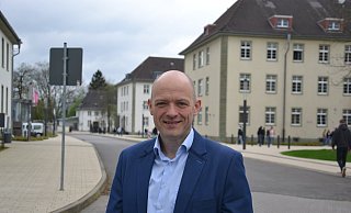 Geschäftsführer der Stadtentwicklungsgesellschaft der Hansestadt Herford (SEH) Marcel Haselof auf dem Bildungscampus. - Susanne Blersch Geschäftsführer der Stadtentwicklungsgesellschaft der Hansestadt Herford (SEH) Marcel Haselof auf dem Bildungscampus. - Susanne Blersch