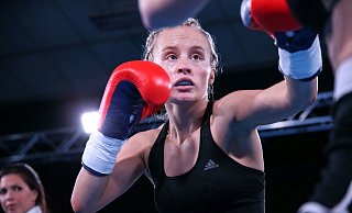 Profiboxerin: Die 22-jährige Gütersloherin Michelle Klich kämpft am Freitag in Berlin gegen die erfahrene Tschechin Helena Drbohlavova. - www.torstenhelmke.de Profiboxerin: Die 22-jährige Gütersloherin Michelle Klich kämpft am Freitag in Berlin gegen die erfahrene Tschechin Helena Drbohlavova. - www.torstenhelmke.de