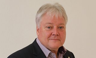 Klaus Brune gibt die Leitung des Jugendamtes des Kreises Höxter ab. - Klaus Brune Klaus Brune gibt die Leitung des Jugendamtes des Kreises Höxter ab. - Klaus Brune