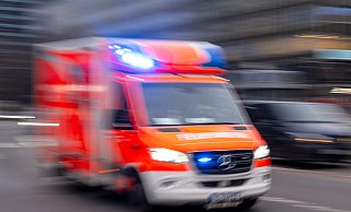 Die 20-jährige Autofahrerin wurde bei dem Unfall auf der A2 im Kreis Gütersloh leicht verletzt. - Monika Skolimowska Die 20-jährige Autofahrerin wurde bei dem Unfall auf der A2 im Kreis Gütersloh leicht verletzt. - Monika Skolimowska