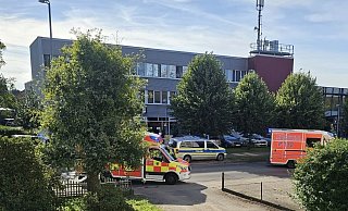 Der Rettungsdienst war mit vielen Fahrzeugen vor Ort. - privat Der Rettungsdienst war mit vielen Fahrzeugen vor Ort. - privat