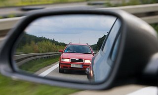 Mit seiner rücksichtlosen Fahrweise provozierte der Mann einen Unfall auf dem OWD. - Symbolfoto: picture alliance Mit seiner rücksichtlosen Fahrweise provozierte der Mann einen Unfall auf dem OWD. - Symbolfoto: picture alliance