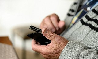 Mit perfiden Tricks haben die Angeklagten insbesondere Senioren um ihr Geld gebracht. - Symbolfoto Mit perfiden Tricks haben die Angeklagten insbesondere Senioren um ihr Geld gebracht. - Symbolfoto