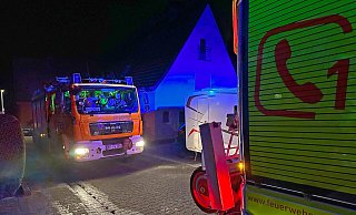 Die Feuerwehr war in der Silvesternacht im Kreis Paderborn mächtig gefordert - teilweise böllerten die Menschen einfach weiter. - Ralph Meyer Die Feuerwehr war in der Silvesternacht im Kreis Paderborn mächtig gefordert - teilweise böllerten die Menschen einfach weiter. - Ralph Meyer