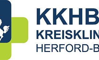 Das neue Wort-Bild-Design verbindet mit dem Kreuz und dem Pferd Teile der jeweiligen Logos der beiden Häuser und verweist damit auf die Ursprünge des Krankenhaus-Verbunds. - Kreiskliniken Herford-Bünde Das neue Wort-Bild-Design verbindet mit dem Kreuz und dem Pferd Teile der jeweiligen Logos der beiden Häuser und verweist damit auf die Ursprünge des Krankenhaus-Verbunds. - Kreiskliniken Herford-Bünde