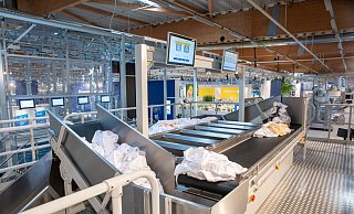 Das Unternehmen Kannegiesser stellt Großwäschereianlagen her und entwickelt im Projekt des Kompetenzzentrums Arbeitswelt.Plus eine automatische Klassifikation der Wäsche. - Kannegiesser Das Unternehmen Kannegiesser stellt Großwäschereianlagen her und entwickelt im Projekt des Kompetenzzentrums Arbeitswelt.Plus eine automatische Klassifikation der Wäsche. - Kannegiesser