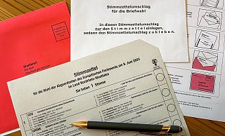 Die Dresdner staunten beim Öffnen ihrer beantragten Briefwahl nicht schlecht. Die EU-Stimmzettel waren für die Wahl in NRW bestimmt. - picture alliance / Rupert Oberhäuser Die Dresdner staunten beim Öffnen ihrer beantragten Briefwahl nicht schlecht. Die EU-Stimmzettel waren für die Wahl in NRW bestimmt. - picture alliance / Rupert Oberhäuser