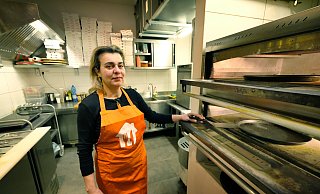 In der Pizzeria Gusto in der Gütersloher Innenstadt geht es am Sonntag unter der neuen Leitung von Nabila Saoumi weiter. - Andreas Frücht In der Pizzeria Gusto in der Gütersloher Innenstadt geht es am Sonntag unter der neuen Leitung von Nabila Saoumi weiter. - Andreas Frücht