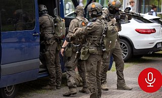 In der aktuellen Podcastfolge geht es um die Amoktat an einem Bielefelder Berufskolleg und ein Frühwarnsystem der Polizei, das derartige Geschehnisse verhindern soll. - Oliver Krato In der aktuellen Podcastfolge geht es um die Amoktat an einem Bielefelder Berufskolleg und ein Frühwarnsystem der Polizei, das derartige Geschehnisse verhindern soll. - Oliver Krato