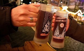 Auf dem Neuen Platz in Paderborn gab es zum Weihnachtsmarkt zuletzt auch immer einige Stände mit Glühwein und Leckereien. (Themenfoto) - Niklas Tüns Auf dem Neuen Platz in Paderborn gab es zum Weihnachtsmarkt zuletzt auch immer einige Stände mit Glühwein und Leckereien. (Themenfoto) - Niklas Tüns
