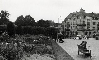 Der Kaiser-Wilhelm-Platz Anfang des letzten Jahrhunderts war einst ein Park. Heute heißt er Kesselbrink. - Privat Der Kaiser-Wilhelm-Platz Anfang des letzten Jahrhunderts war einst ein Park. Heute heißt er Kesselbrink. - Privat