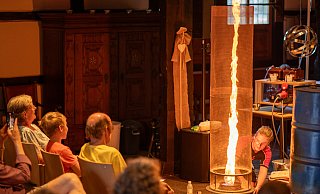 Der Feuertornado kam bei der Neunjährigen Emilia besonders gut an - Joel Beinke Der Feuertornado kam bei der Neunjährigen Emilia besonders gut an - Joel Beinke