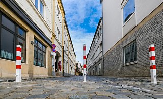 Führt der Altstadt-Test in die Irre?: Die Sperrung der Klasingstraße wird vom Verwaltungsgericht rechtlich als zweifelhaft eingestuft. Das verschärft die Debatte um die Verkehrspolitik in Bielefeld - Foto: Andreas Zobe/NW Führt der Altstadt-Test in die Irre?: Die Sperrung der Klasingstraße wird vom Verwaltungsgericht rechtlich als zweifelhaft eingestuft. Das verschärft die Debatte um die Verkehrspolitik in Bielefeld - Foto: Andreas Zobe/NW