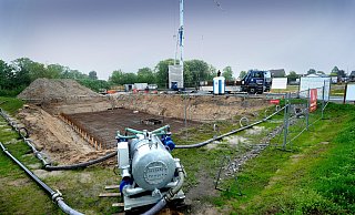 Mehr als ein Jahr ist es her, seit das Baufeld an der Linteler Straße vorbereitet wurde. Nun startet der erste Bau. - Andreas Frücht Mehr als ein Jahr ist es her, seit das Baufeld an der Linteler Straße vorbereitet wurde. Nun startet der erste Bau. - Andreas Frücht
