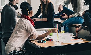 Insbesondere bei Arbeitszeitmodellen strebt die neue Regierung Änderungen an - das könnte Folgen haben. - Pixabay Insbesondere bei Arbeitszeitmodellen strebt die neue Regierung Änderungen an - das könnte Folgen haben. - Pixabay