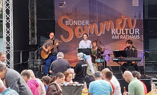 Beim Bürgermahl wurde auch für musikalische Unterhaltung gesorgt. - Alexandra Stratmeier Beim Bürgermahl wurde auch für musikalische Unterhaltung gesorgt. - Alexandra Stratmeier