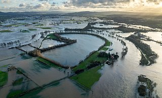 In Porta Westfalicas Stadtteil Veltheim waren große Teile des Gebiets unter Wasser. - Freiwillige Feuerwehr Porta Westfalica/Michael Horst In Porta Westfalicas Stadtteil Veltheim waren große Teile des Gebiets unter Wasser. - Freiwillige Feuerwehr Porta Westfalica/Michael Horst