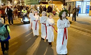 Die neunjährige Greta Schmidt ist in die Rolle der Lucia geschlüpft. - Carola Drabon Die neunjährige Greta Schmidt ist in die Rolle der Lucia geschlüpft. - Carola Drabon