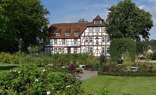 In der Gartenanlage des Mallinckrodthofes in Nordborchen soll sich schon die Dichterin Annette von Droste-Hülshoff wohl gefühlt haben. - Ralph Meyer In der Gartenanlage des Mallinckrodthofes in Nordborchen soll sich schon die Dichterin Annette von Droste-Hülshoff wohl gefühlt haben. - Ralph Meyer