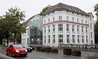 Das Jugendzentrum "Die 9" ist eine von vier Anlaufstellen für Kinder- und Jugendliche in der Stadt. - Frank-Michael Kiel-Steinkamp Das Jugendzentrum "Die 9" ist eine von vier Anlaufstellen für Kinder- und Jugendliche in der Stadt. - Frank-Michael Kiel-Steinkamp