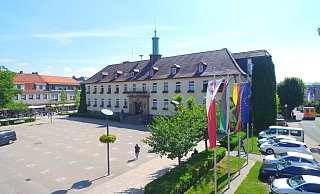 Im Bad Lippspringer Rathaus fallen viele Entscheidungen - unter anderem über einen Umbau des Gebäudes. - Jens Reddeker Im Bad Lippspringer Rathaus fallen viele Entscheidungen - unter anderem über einen Umbau des Gebäudes. - Jens Reddeker