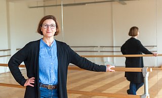 Iris Witte hat die Ballettschule Katrin Albers am Oetinghauser Weg übernommen und will das Angebot ausbauen. Schwerpunkt wird das klassische Ballett von der tänzerischen Früherziehung bis in Erwachsenenalter bleiben. - Ralf Bittner Iris Witte hat die Ballettschule Katrin Albers am Oetinghauser Weg übernommen und will das Angebot ausbauen. Schwerpunkt wird das klassische Ballett von der tänzerischen Früherziehung bis in Erwachsenenalter bleiben. - Ralf Bittner