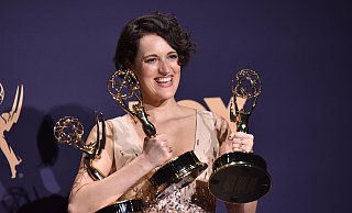 Für "Fleabag" von Phoebe Waller-Bridge gab es sechs Emmys. - picture alliance / newscom | CHRISTINE CHEW Für "Fleabag" von Phoebe Waller-Bridge gab es sechs Emmys. - picture alliance / newscom | CHRISTINE CHEW