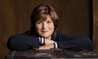 Mitte November in Bielefeld: Die bekannte TV- und Radio-Moderatorin Christine Westermann liest im Stadttheater aus ihrem Buch „Die Familie der anderen“. - Ben Knabe/networks/pr Mitte November in Bielefeld: Die bekannte TV- und Radio-Moderatorin Christine Westermann liest im Stadttheater aus ihrem Buch „Die Familie der anderen“. - Ben Knabe/networks/pr