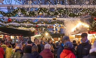 Immer gut besucht: Der Bielefelder Weihnachtsmarkt zwischen Weihnachten und Silvester im Jahr 2022. - Oliver Krato Immer gut besucht: Der Bielefelder Weihnachtsmarkt zwischen Weihnachten und Silvester im Jahr 2022. - Oliver Krato