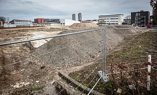 Der Bau der neuen Hauptfeuerwache an der Feldstraße wird sich wahrscheinlich um zwei Jahre verzögern. - Mike-Dennis Müller Der Bau der neuen Hauptfeuerwache an der Feldstraße wird sich wahrscheinlich um zwei Jahre verzögern. - Mike-Dennis Müller
