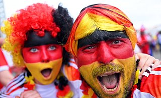 Unter anderem gibt es im Kreis Gütersloh in Steinhagen ein großes Public-Viewing-Event. - Arne Dedert Unter anderem gibt es im Kreis Gütersloh in Steinhagen ein großes Public-Viewing-Event. - Arne Dedert