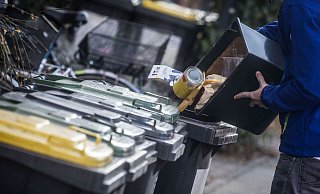 Mit 138 Kilogramm Restmüll pro Einwohner und Jahr belegt Bad Oeynhausen zusammen mit Minden den Spitzenplatz im Kreis. - Verwendung weltweit Mit 138 Kilogramm Restmüll pro Einwohner und Jahr belegt Bad Oeynhausen zusammen mit Minden den Spitzenplatz im Kreis. - Verwendung weltweit