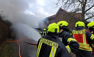 Die meisten Menschen sehen die Feuerwehrleute erst bei Bränden oder Verkehrsunfällen. Doch im Hintergrund tut steckt ebenso viel Arbeit. Nach der Pandemie konnte der Ausbildungsbetrieb wieder vollständig aufgenommen werden. - Gerald Dunkel Die meisten Menschen sehen die Feuerwehrleute erst bei Bränden oder Verkehrsunfällen. Doch im Hintergrund tut steckt ebenso viel Arbeit. Nach der Pandemie konnte der Ausbildungsbetrieb wieder vollständig aufgenommen werden. - Gerald Dunkel