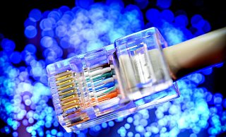 So soll der Anschluss an die schnelle Welt des Internets aussehen: Die Stadtwerke Bad Oeynhausen wollen in den Ausbau des Breitbandnetzes investieren. - imago/Christian Ohde So soll der Anschluss an die schnelle Welt des Internets aussehen: Die Stadtwerke Bad Oeynhausen wollen in den Ausbau des Breitbandnetzes investieren. - imago/Christian Ohde