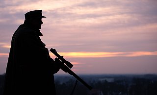 Ein früherer Jäger aus Langenberg will die Jagd auf seinem Grund und Boden aus ethischen Gründen verbieten lassen. Weil er die Begründung nicht für glaubhaft hält, hat der Kreis Gütersloh seinen Antrag abgelehnt. Jetzt treffen sich beide Seiten vor Gericht. - Friso Gentsch Ein früherer Jäger aus Langenberg will die Jagd auf seinem Grund und Boden aus ethischen Gründen verbieten lassen. Weil er die Begründung nicht für glaubhaft hält, hat der Kreis Gütersloh seinen Antrag abgelehnt. Jetzt treffen sich beide Seiten vor Gericht. - Friso Gentsch
