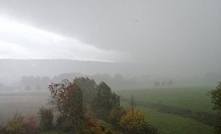 50 bis 70 Liter pro Quadratmeter prasselten vom Himmel. Foto: Ingrun Waschneck - Ingrun Waschneck 50 bis 70 Liter pro Quadratmeter prasselten vom Himmel. Foto: Ingrun Waschneck - Ingrun Waschneck