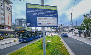 Die Neugestaltung des Jahnplatzes in Bielefeld war hoch umstritten. Doch ohne Millionen von der Europäischen Union wäre die Sanierung gar nicht erst möglich gewesen. - Andreas Zobe Die Neugestaltung des Jahnplatzes in Bielefeld war hoch umstritten. Doch ohne Millionen von der Europäischen Union wäre die Sanierung gar nicht erst möglich gewesen. - Andreas Zobe