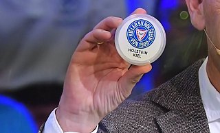 Am Samstag bekommt es der FC Gütersloh in der ersten Runde des DFB-Pokals mit Zweitligist Holstein Kiel zu tun. - Jens Dünhölter Am Samstag bekommt es der FC Gütersloh in der ersten Runde des DFB-Pokals mit Zweitligist Holstein Kiel zu tun. - Jens Dünhölter