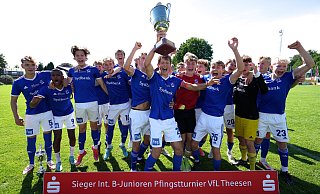 Fußball: 47. Pfingstturnier der B-Jugend beim VfL Theesen - Peter Unger Fußball: 47. Pfingstturnier der B-Jugend beim VfL Theesen - Peter Unger